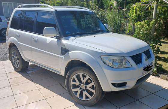 MITSUBISHI PAJERO TR4 2.0 4X2 16V 140CV FLEX 4P AUTOMÁTICO